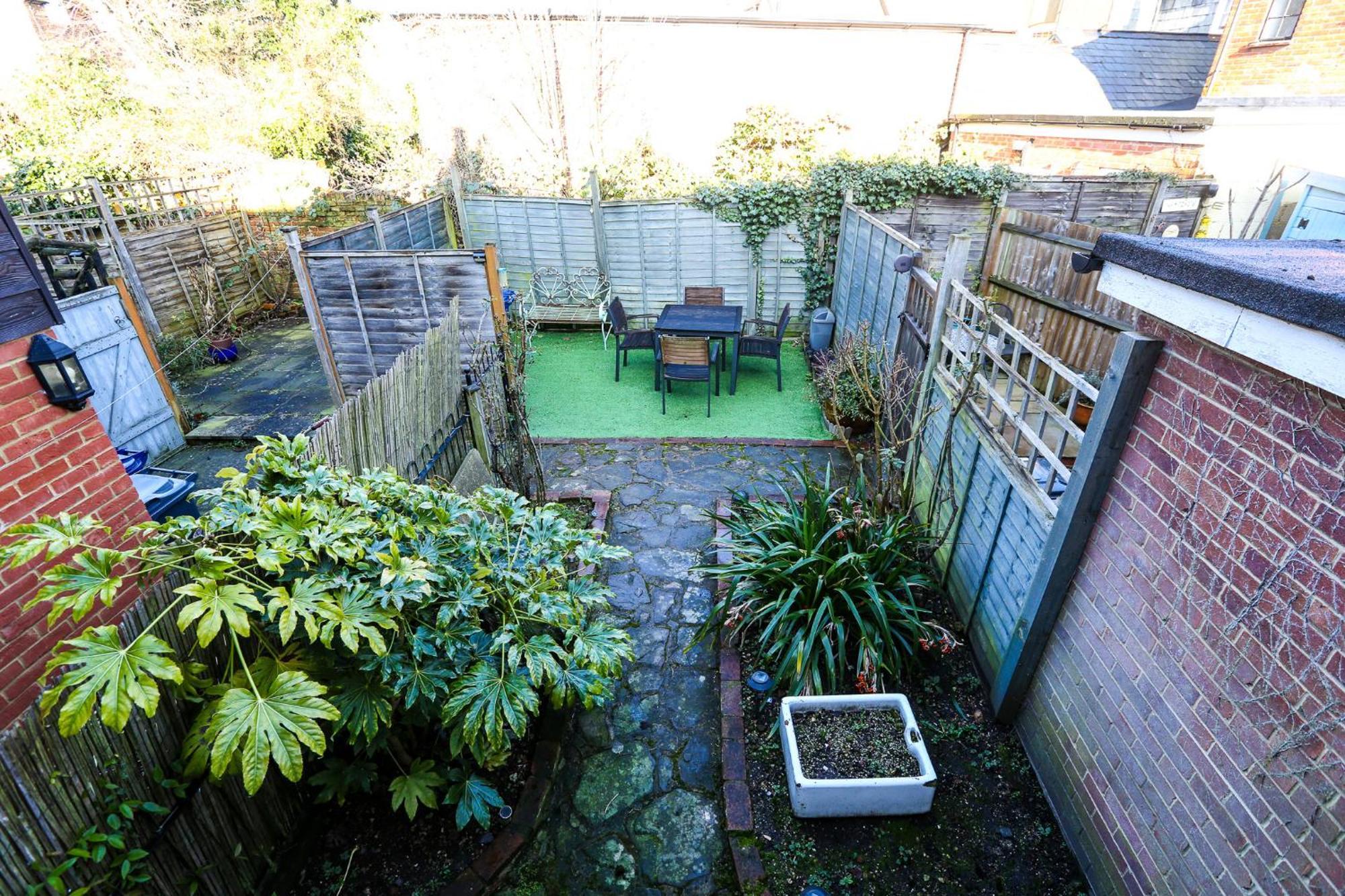 Cartref Villa Farnham  Exterior photo
